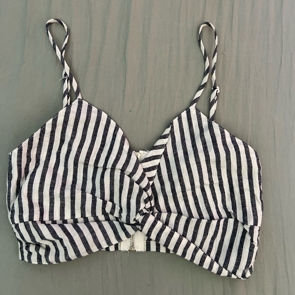 Olivaceous Black and White Striped Top